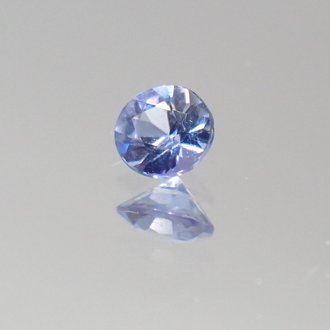 ベニトアイト カリフォルニア産 ルース 0.07ct[20062950]2.6×2.6mm前後