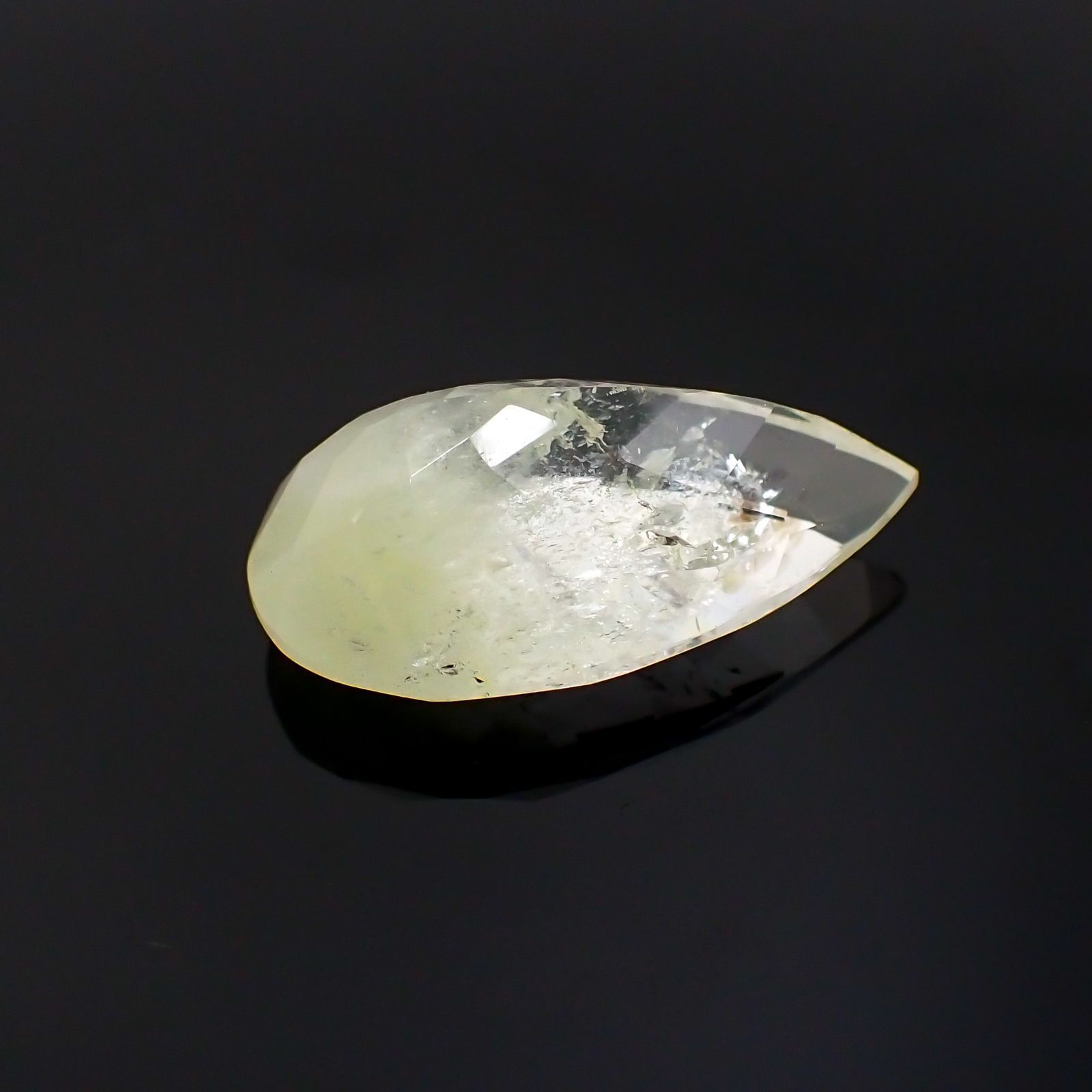 サルファーインクォーツ ブラジル産 8.88ct[231124308]19.5x11.7mm前後