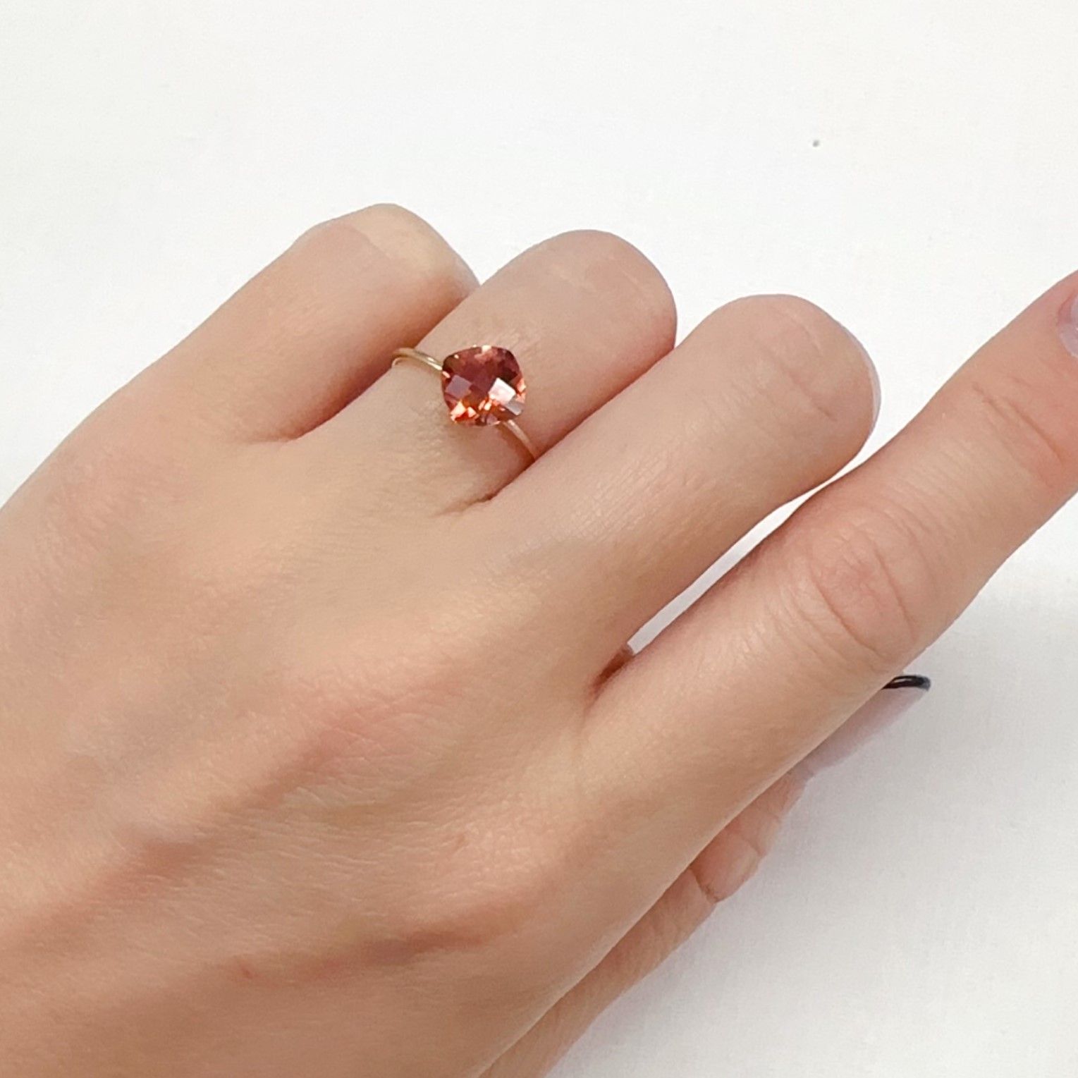 ◇チェッカーカット◇アンデシン(宝石名アンデシン/ラブラドライト)チベット産 1.19ct 識別済[240225972]7x7mm前後