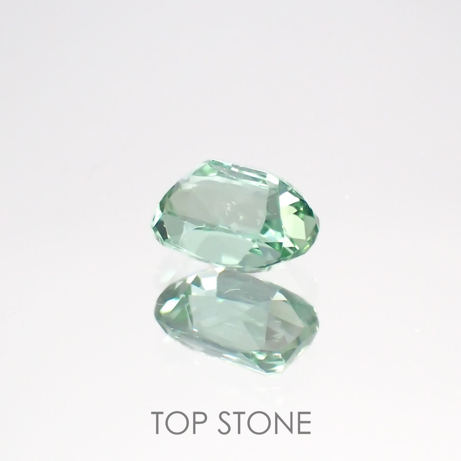 ブルーグリーントルマリン アフガニスタン産 0.77ct[220716997]6.2x4.8mm前後