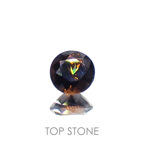 エピドート(宝石名エピドート)タンザニア産 0.31ct 識別済[221018699]4.1x4.1mm前後