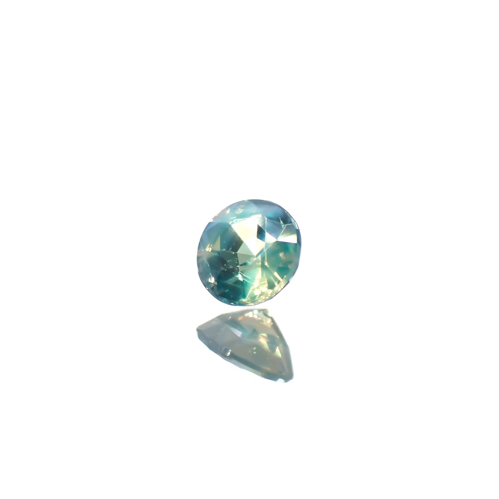 アレキサンドライト ブラジル産/EmeraldMains社製 0.070ct[240527628]2.7x2.7mm前後