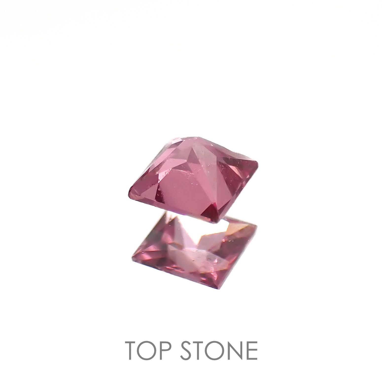 ◇プリンセスカット◇ホットピンクスピネル(宝石名ピンク・スピネル)タンザニア産 0.21ct 識別済[220817535]3.2x3.2mm前後