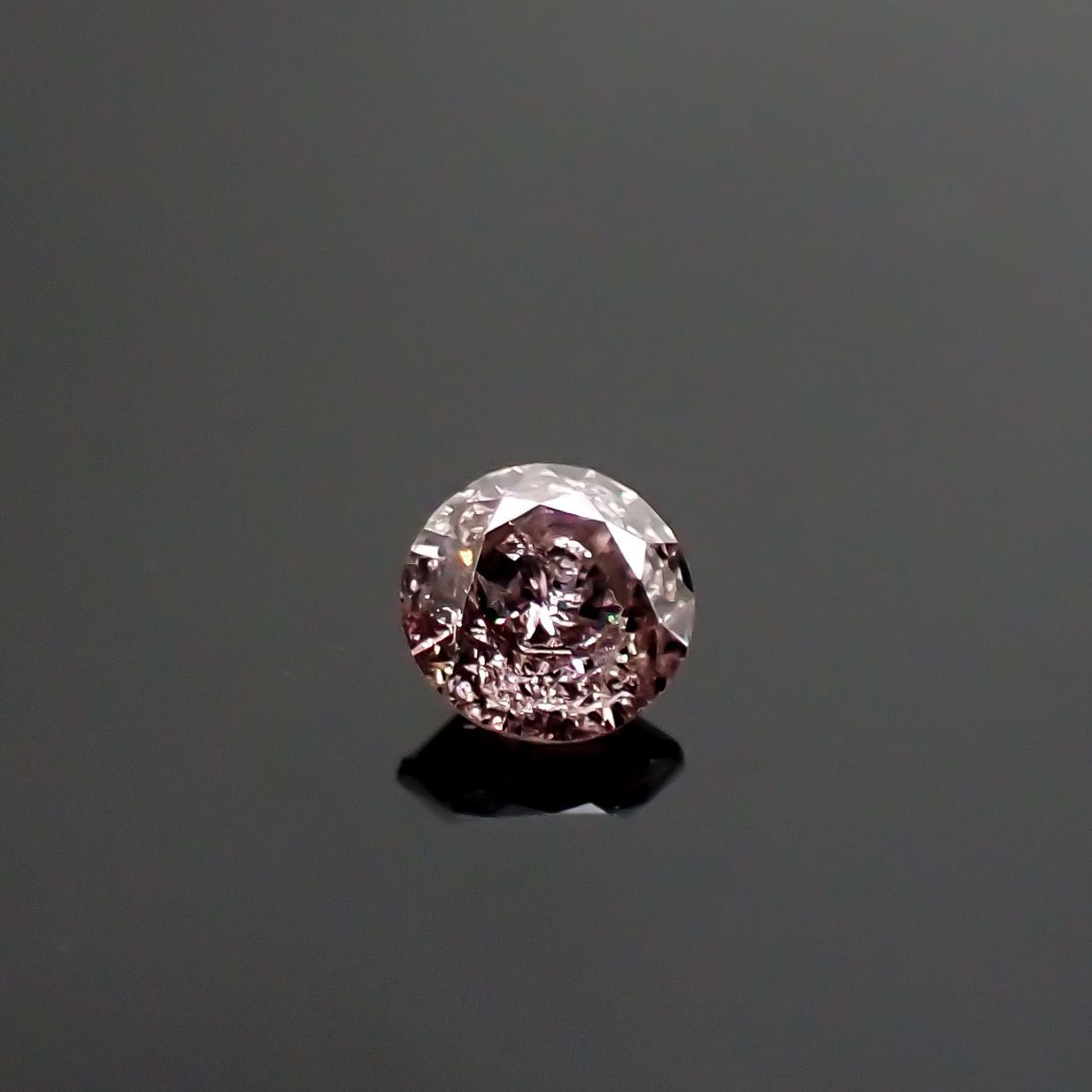 ピンクダイヤモンド(宝石名ダイヤモンド) I-2 / FANCY BROWNISH PINK 0.097ct ソ付(CGL)[210711780]2.8×2.9mm前後