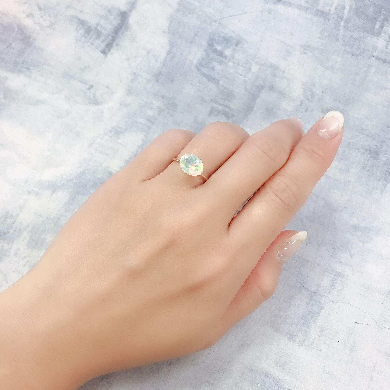 エチオピアオパール(宝石名オパール)エチオピア産 1.34ct 識別済[220717028]9.7x7.5mm前後
