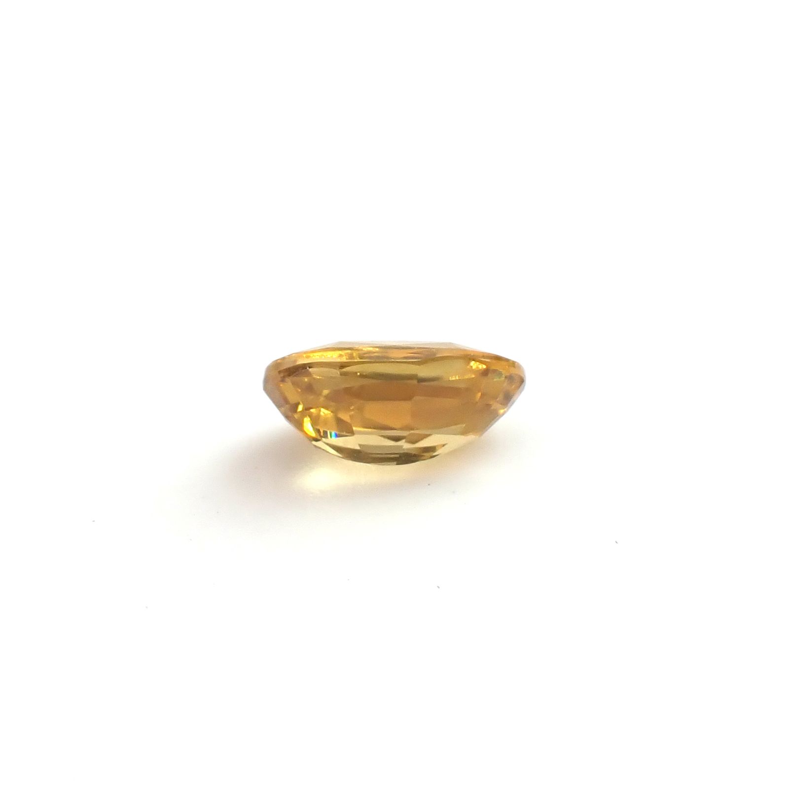 イエロージルコン スリランカ/カンボジア産 1.72ct / 8.2x5.5mm前後 [260932964]