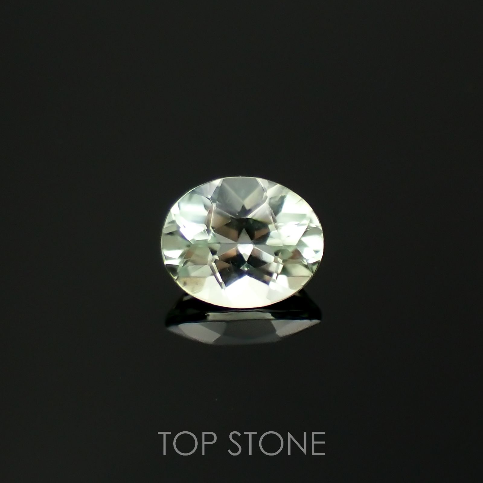 モンテブラサイト(宝石名モンテブラサイト)マダガスカル産 0.36ct 識別済[230120300]5.1x4mm前後