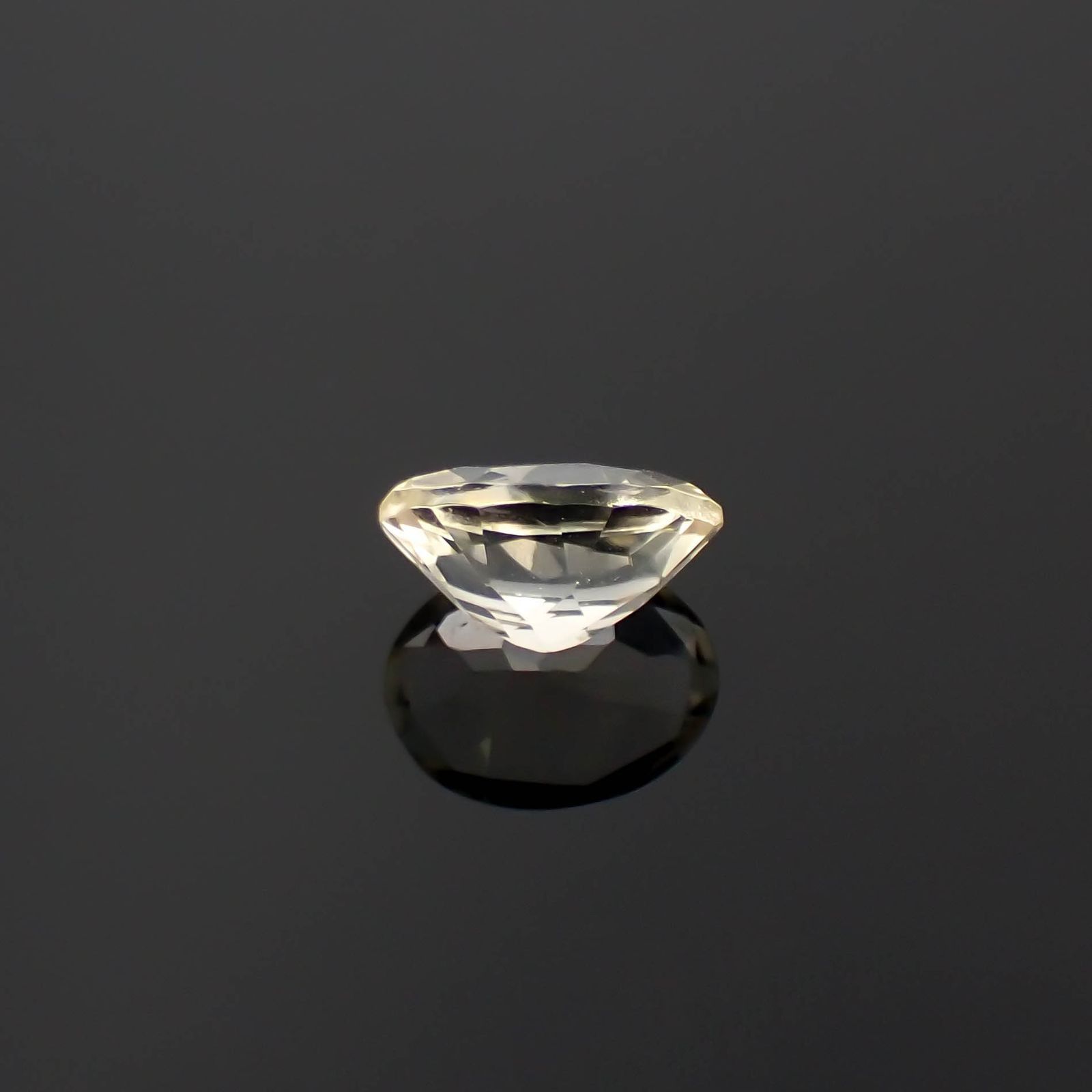 ゴールデンラブラドライト メキシコ産 1.11ct / 8x6mm前後 [251220369]