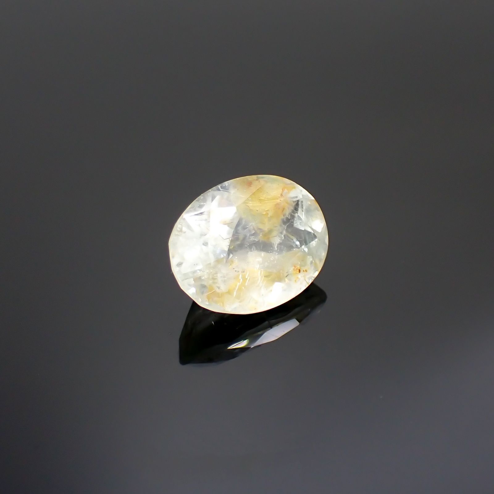 オーロラアクアマリン ブラジル産 4.06ct [220114403]12.1x9.2mm前後