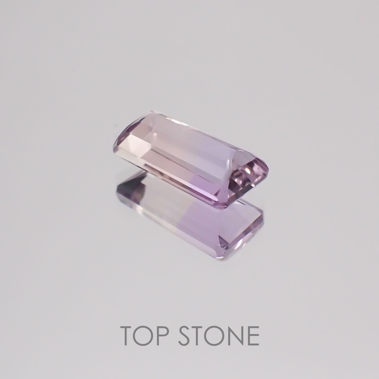 アワーグラスアメジスト モロッコ産 ルース 1.77ct[21028588]10.1×5.2mm前後