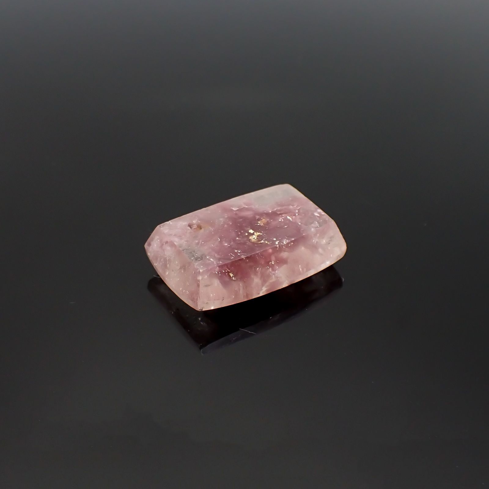 レピドライトインクォーツ ブラジル・ミナスジェライス州産 33.94ct[220917759]25.6x17.1mm前後