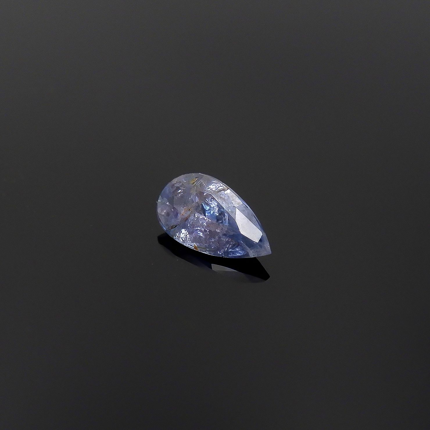 ジェレメジェバイト(宝石名エレメージェバイト)ナミビア産 ソ付(彩珠) 0.311ct / 6.6x3.4mm前後 [230823131]