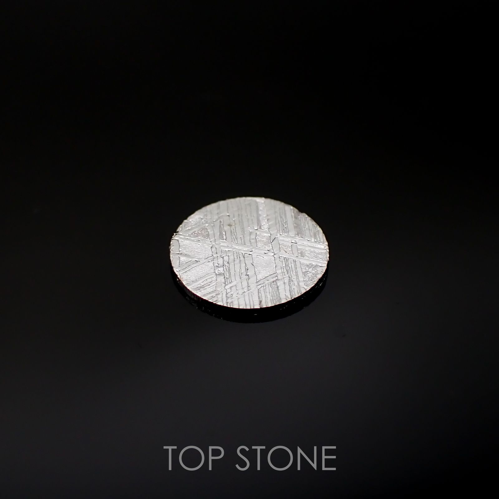 ムオニナルスタ隕石 発見地：スウェーデン 2.25ct[220115606]10x10mm前後