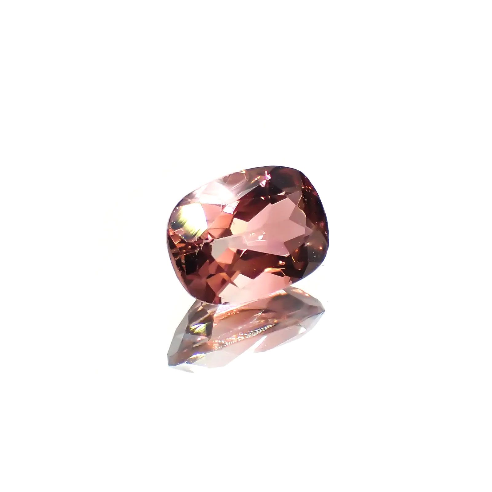 バイカラートルマリン(宝石名トルマリン)コンゴ産 1.06ct 識別済[250114999]7.4x5.5mm前後