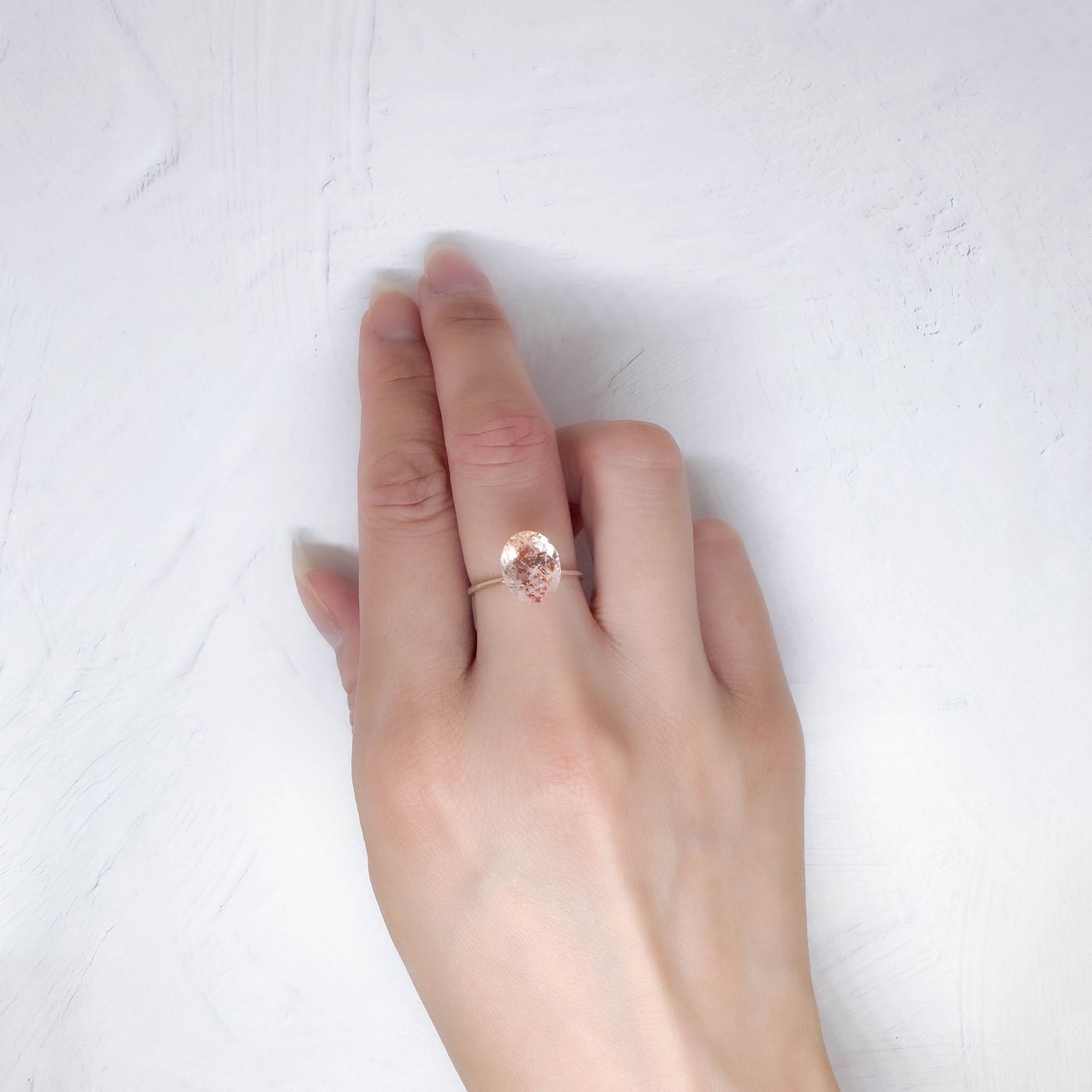 イリュージョンサンストーン(宝石名オリゴクレース)タンザニア産 2.49ct 識別済[250113874]10.3x8.3mm前後