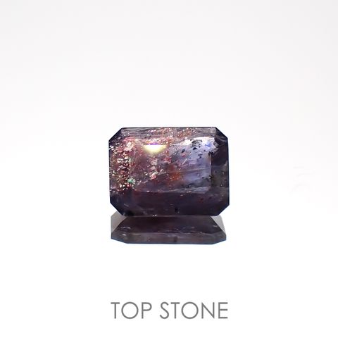 ブラッドショットアイオライト インド産 1.36ct[221219650]8.5x6.6mm前後