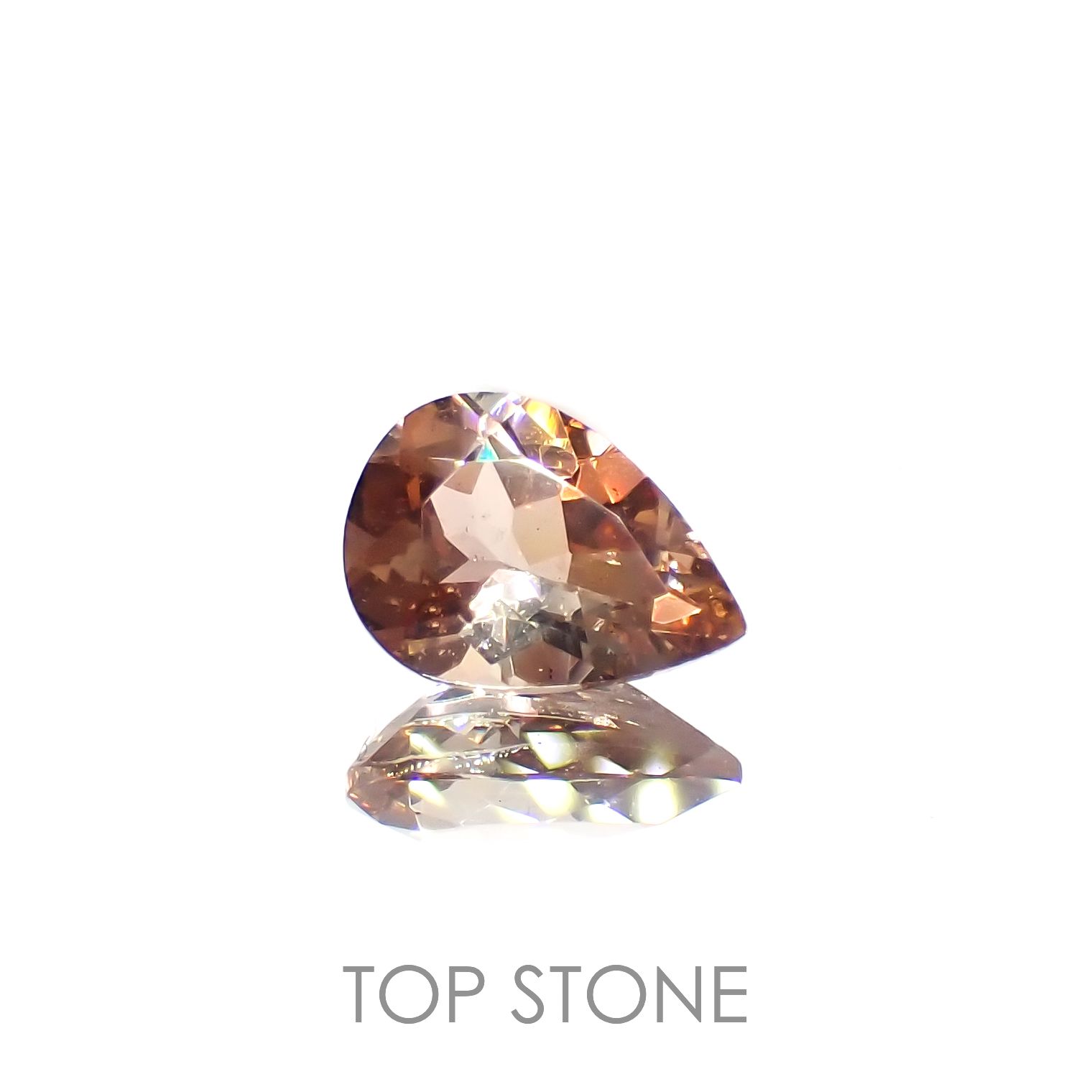 バイカラーアンダリュサイト(宝石名アンダリュサイト)スリランカ/マダガスカル産 0.65ct 識別済[230320834]6.9x4.9mm前後