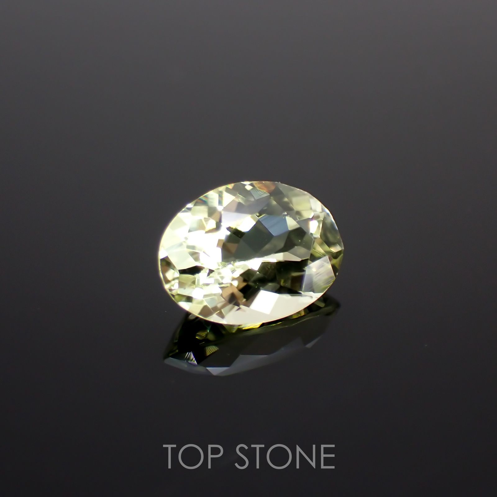 シリマナイト(宝石名シリマナイト)インド産 1.21ct 識別済[211113690]7.9x5.8mm前後