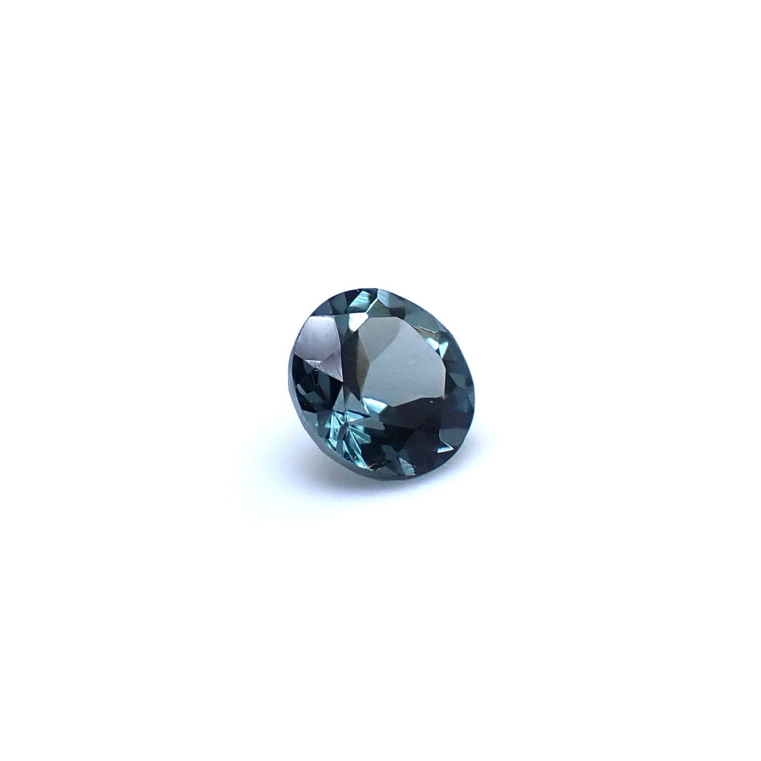 ブルーイッシュグレースピネル タンザニア産 0.41ct / 4.4x4.4mm前後 [260632521]