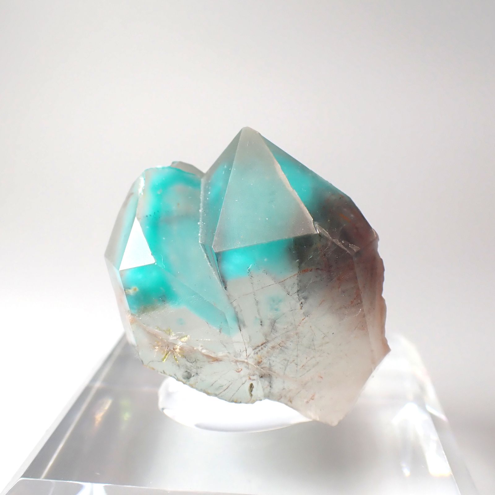 アホイトインクォーツ原石 南アフリカ・メッシーナ鉱山産 アクリル台座付き 159.82ct(31.96g) / 36x21.7x32.1mm前後 [260532292]