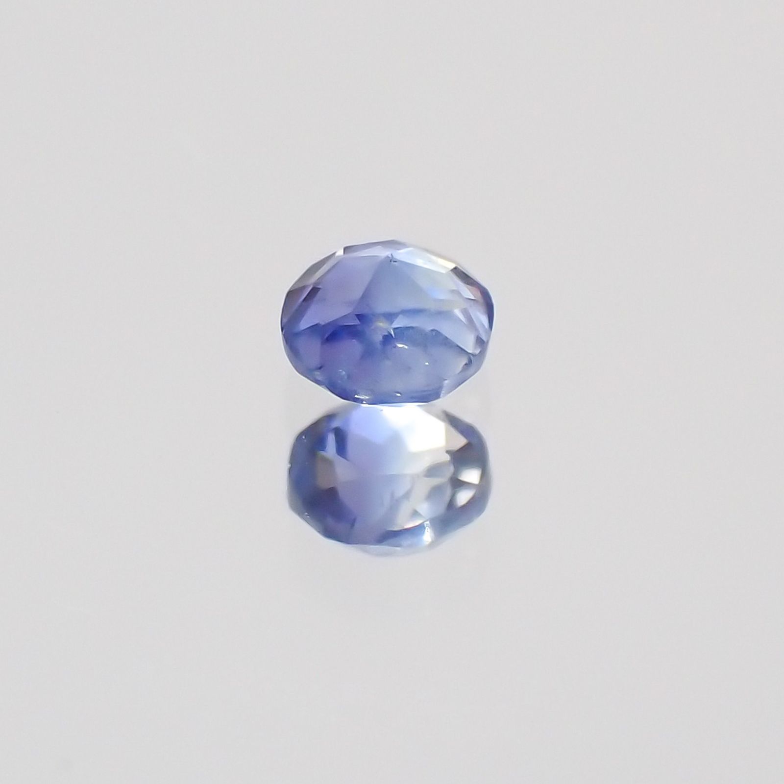 ベニトアイト(宝石名ベニトアイト) アメリカ・カリフォルニア産 0.069ct 識別済[20129033]2.3×2.3mm前後