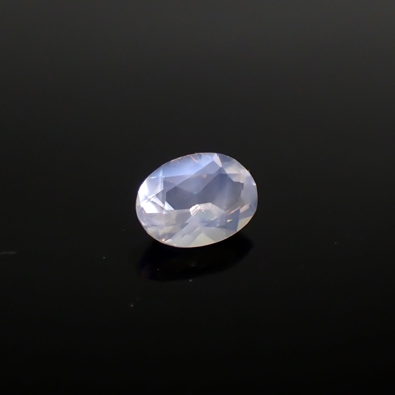 ムーンストーン(宝石名オーソクレース)インド/スリランカ産 0.65ct 識別済[240527731]7.1x5mm前後