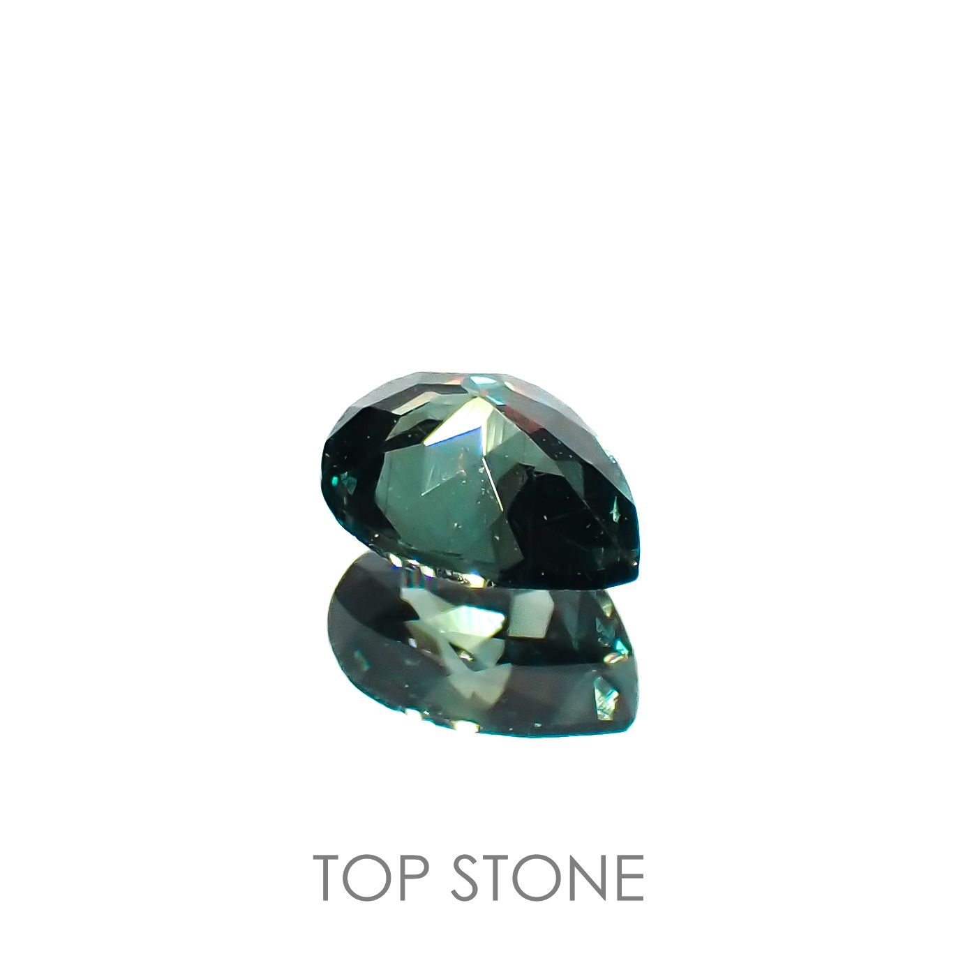 カラーチェンジガーネット アレキタイプ マダガスカル・ベキリー産 0.19ct[230119987]4.1x3.1mm前後