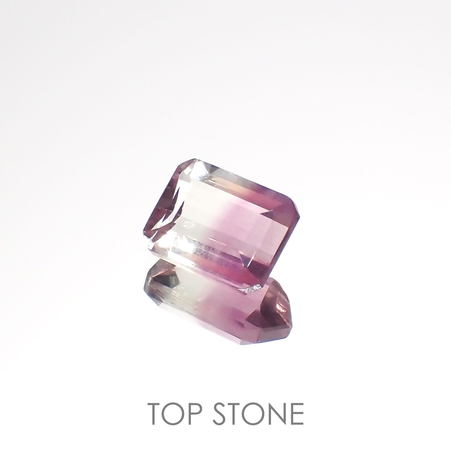 バイカラーフローライト 中国産 2.05ct[220917995]8x6mm前後