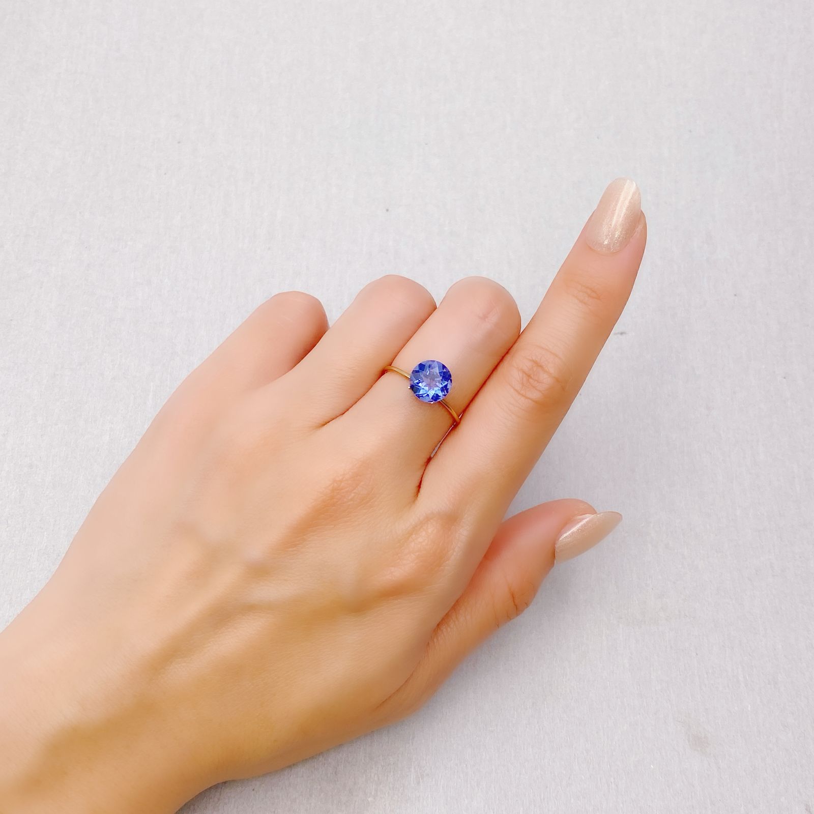 カラーチェンジフローライト ブラジル産 2.24ct [241229646]8.1x8.1mm前後