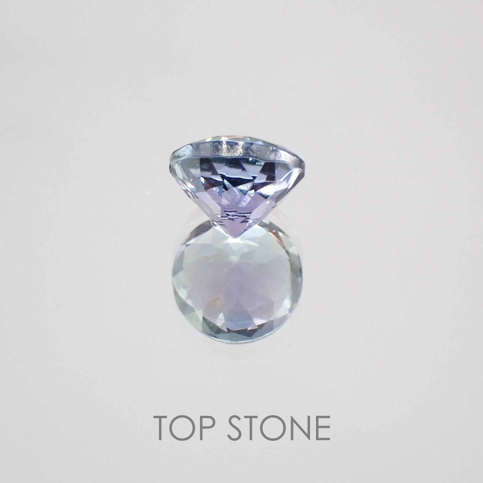 バイカラータンザナイト(ゾイサイト) タンザニア産 ルース 0.79ct[210410576]5.7×5.6mm前後