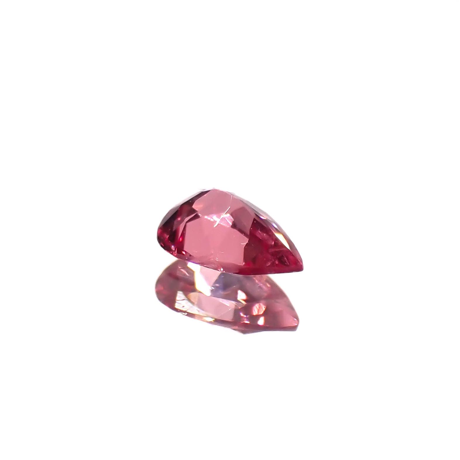 ホットピンクスピネル タンザニア・マヘンゲ産 0.13ct[240327007]4x2.8mm前後