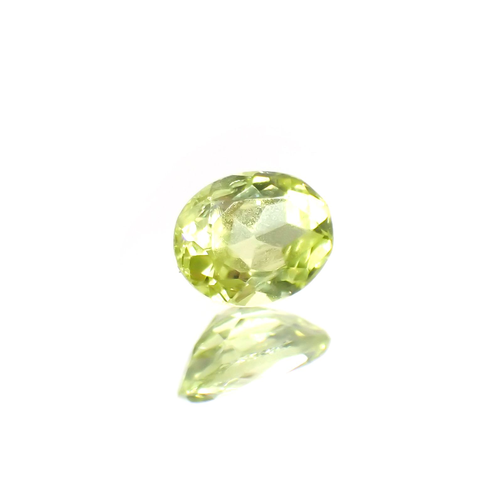パロットクリソベリル(宝石名クリソベリル)インド産 0.39ct 識別済[220114516]5x3.9mm前後