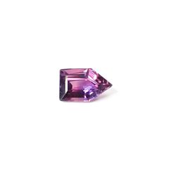 ◇カスタムカット◇ウィンザーサファイア タンザニア・ウィンザー産 0.17ct / 4.3x2.6mm前後 [260532135]