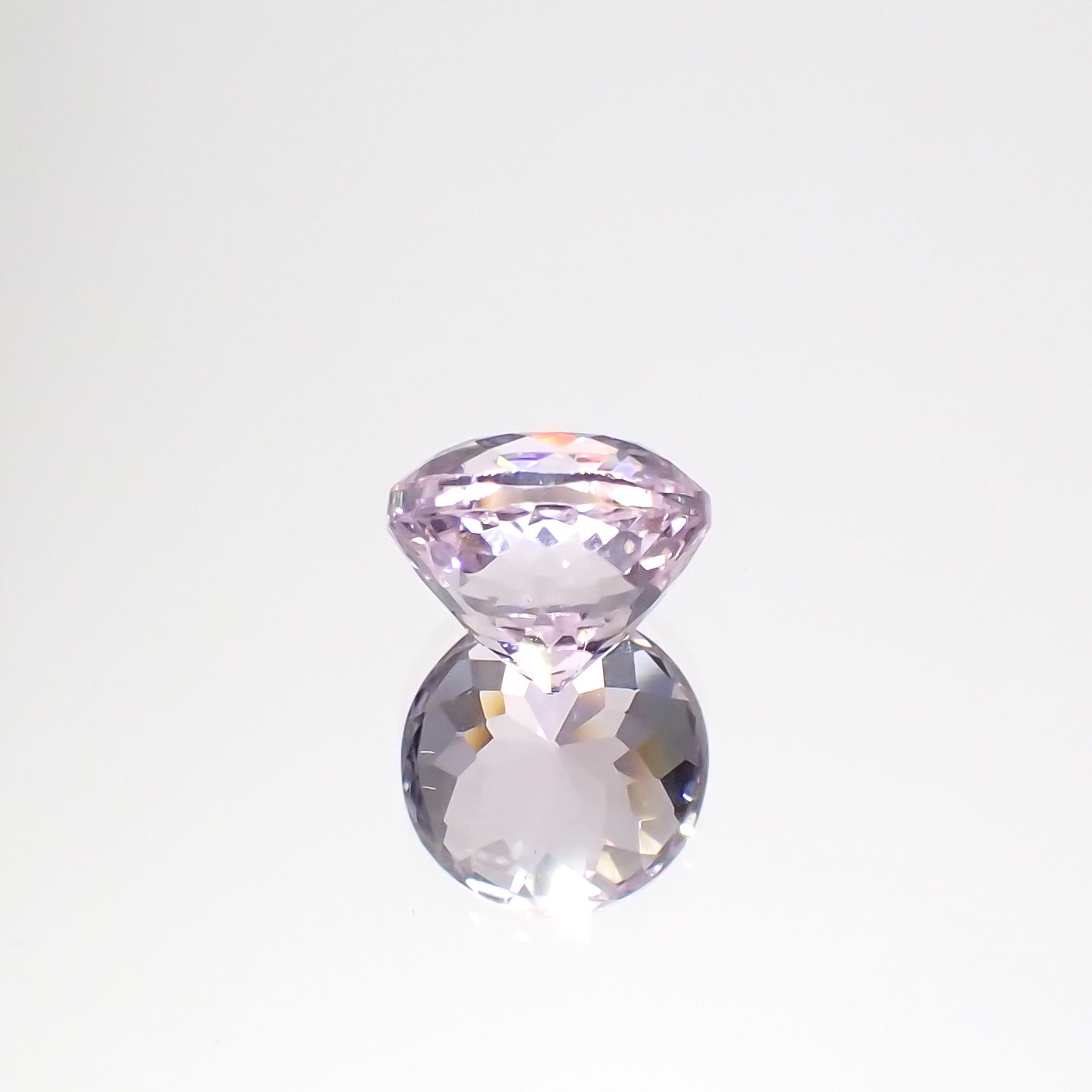 クンツァイト アフガニスタン産 2.58ct[231124349]7.9x7.9mm前後