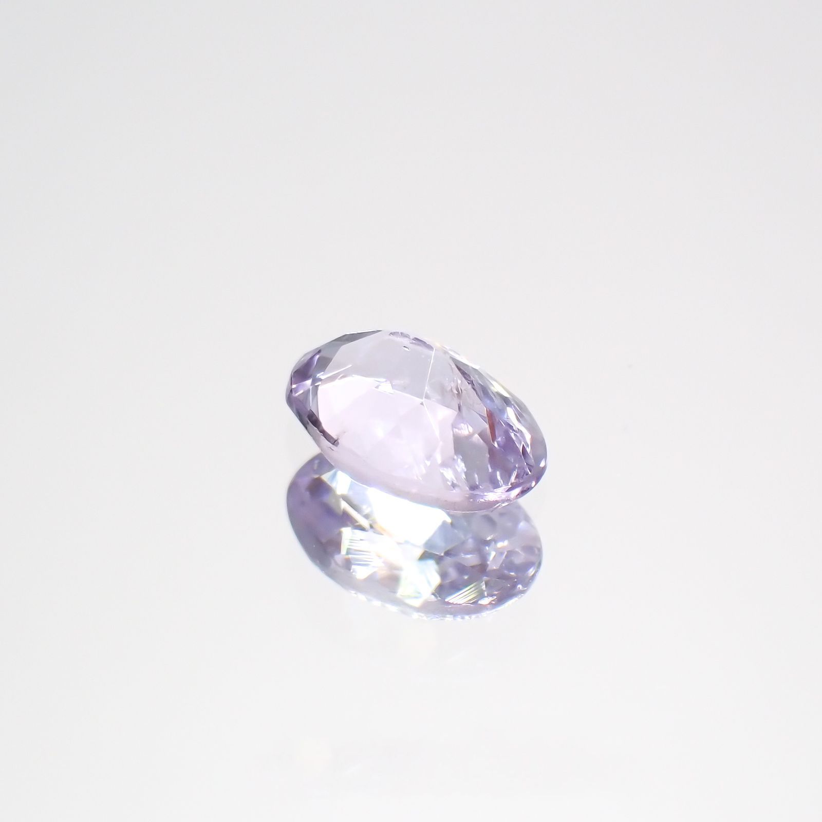 ラベンダーゾイサイト(宝石名ゾイサイト)タンザニア産 0.46ct 識別済[220115066]5.9x4mm前後
