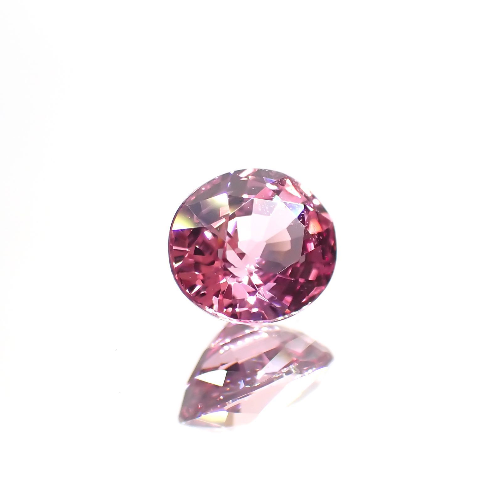 パパラチャサファイア(宝石名サファイア/別名パパラチャ・サファイア) スリランカ産 0.856ct DGL鑑付[21029431]5.9×5mm前後
