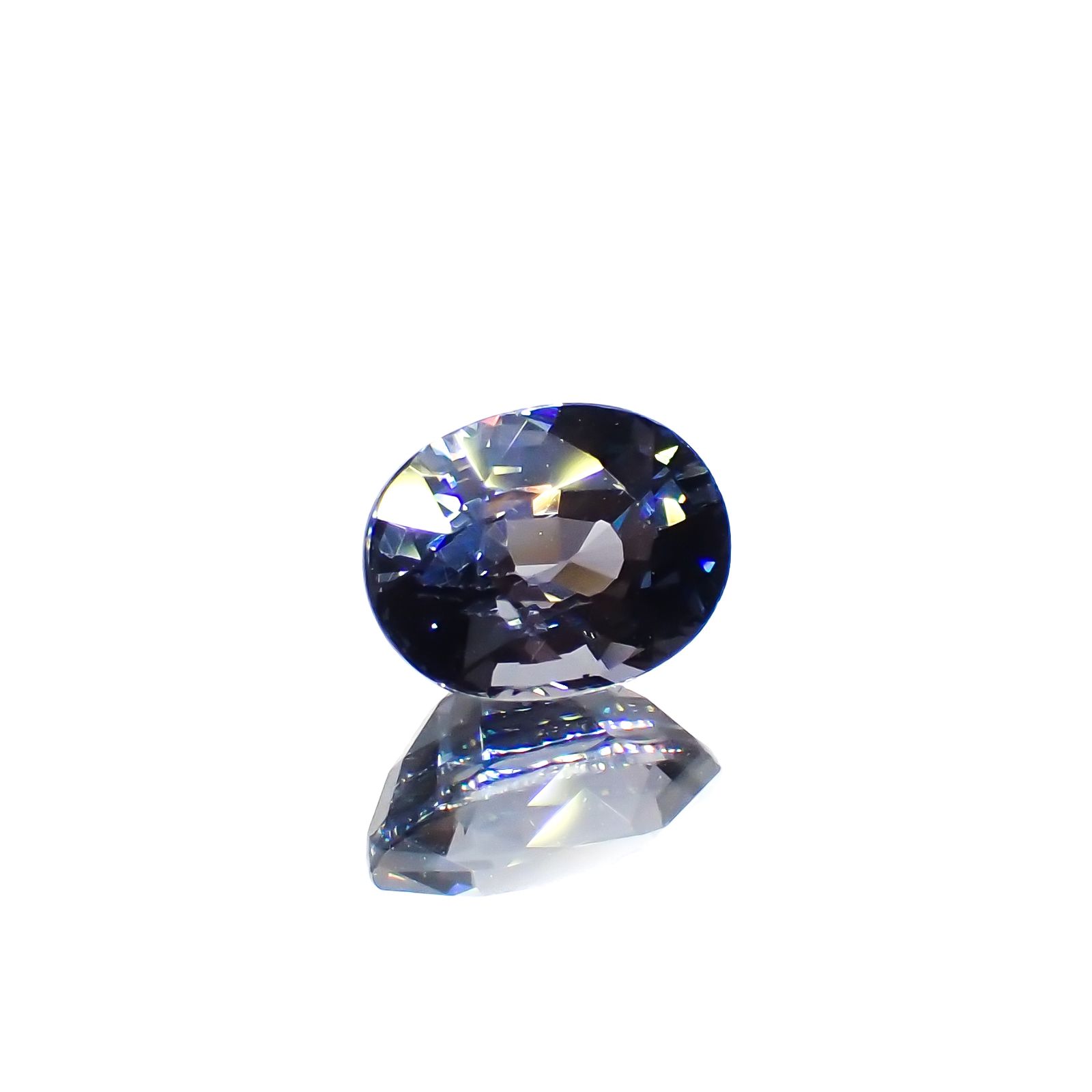 バイオレットスピネル(宝石名スピネル)ビルマ/マダガスカル産 1.45ct 識別済[230421740]7.5x5.6mm前後