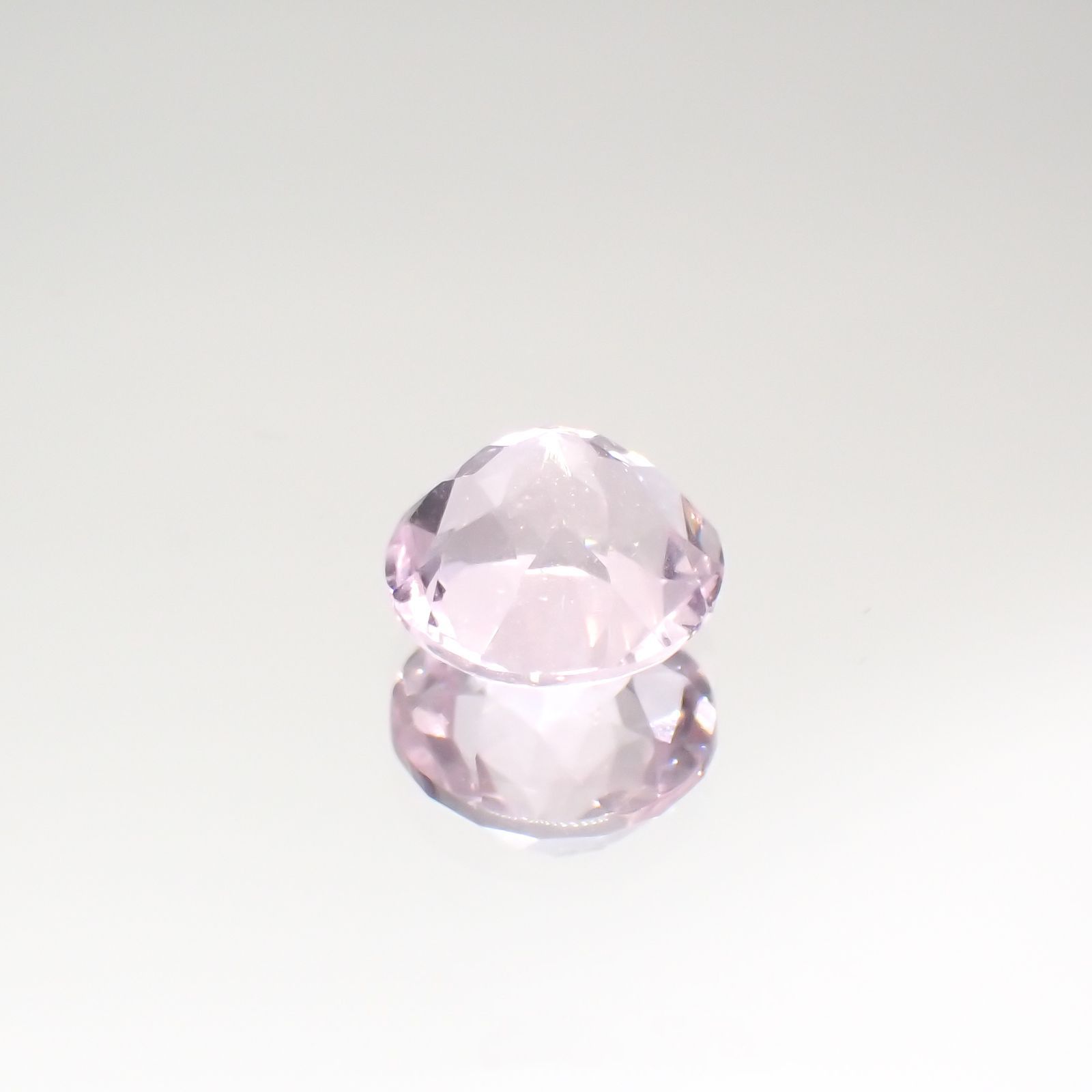 ピンクフローライト(宝石名フルオライト)ブラジル産 3.33ct 識別済[220115132]9.1x9mm前後