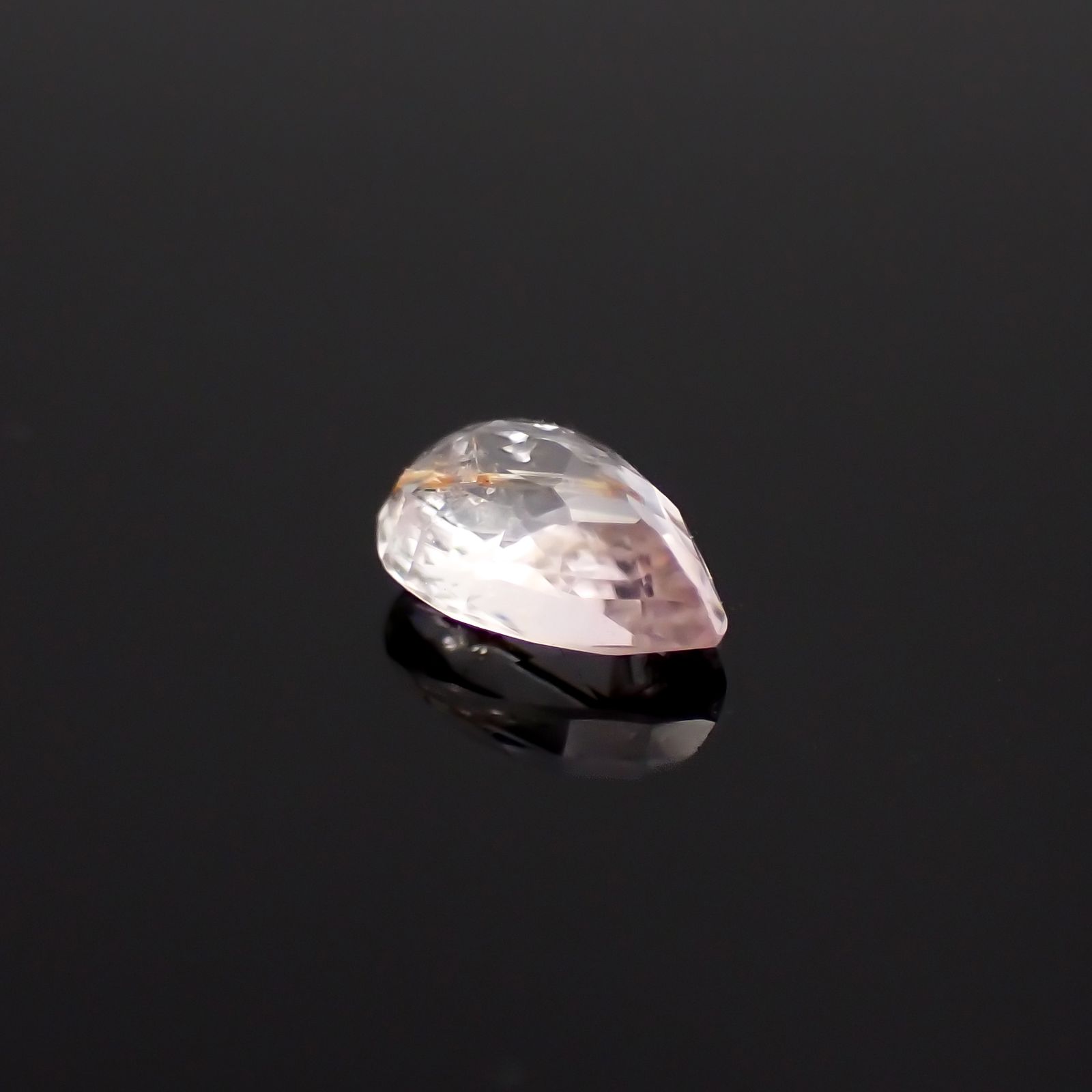 ピンクポードレッタイト (宝石名ポードレッタイト )ビルマ産 0.383ct ソ付(彩珠)[231023922]6x4.2mm前後