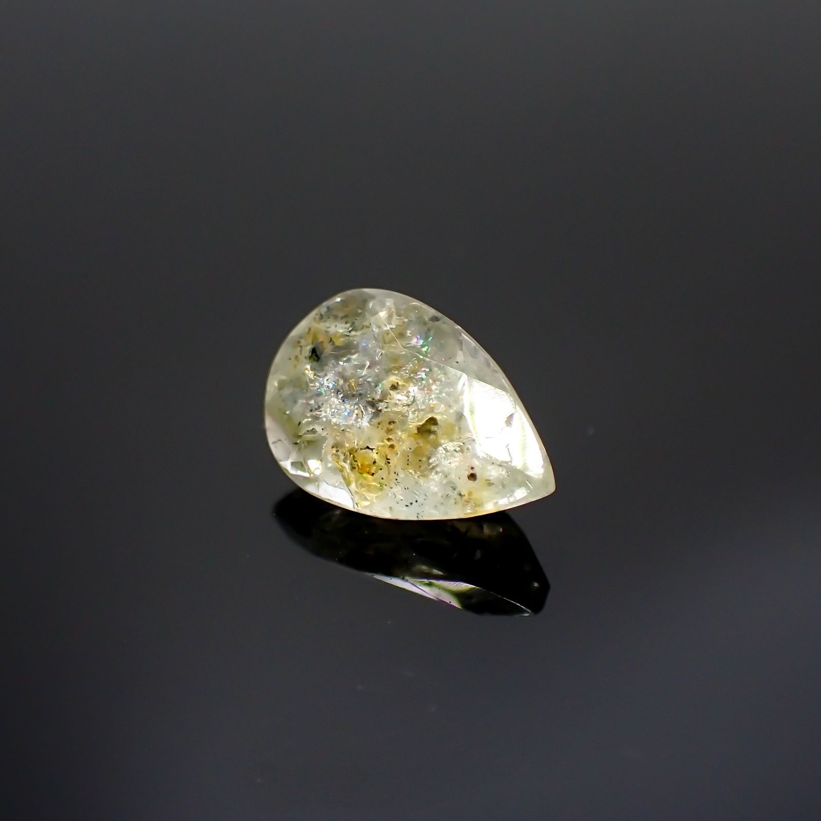オーロラアクアマリン ブラジル産 2.02ct[220114398]10.6x7.2mm前後