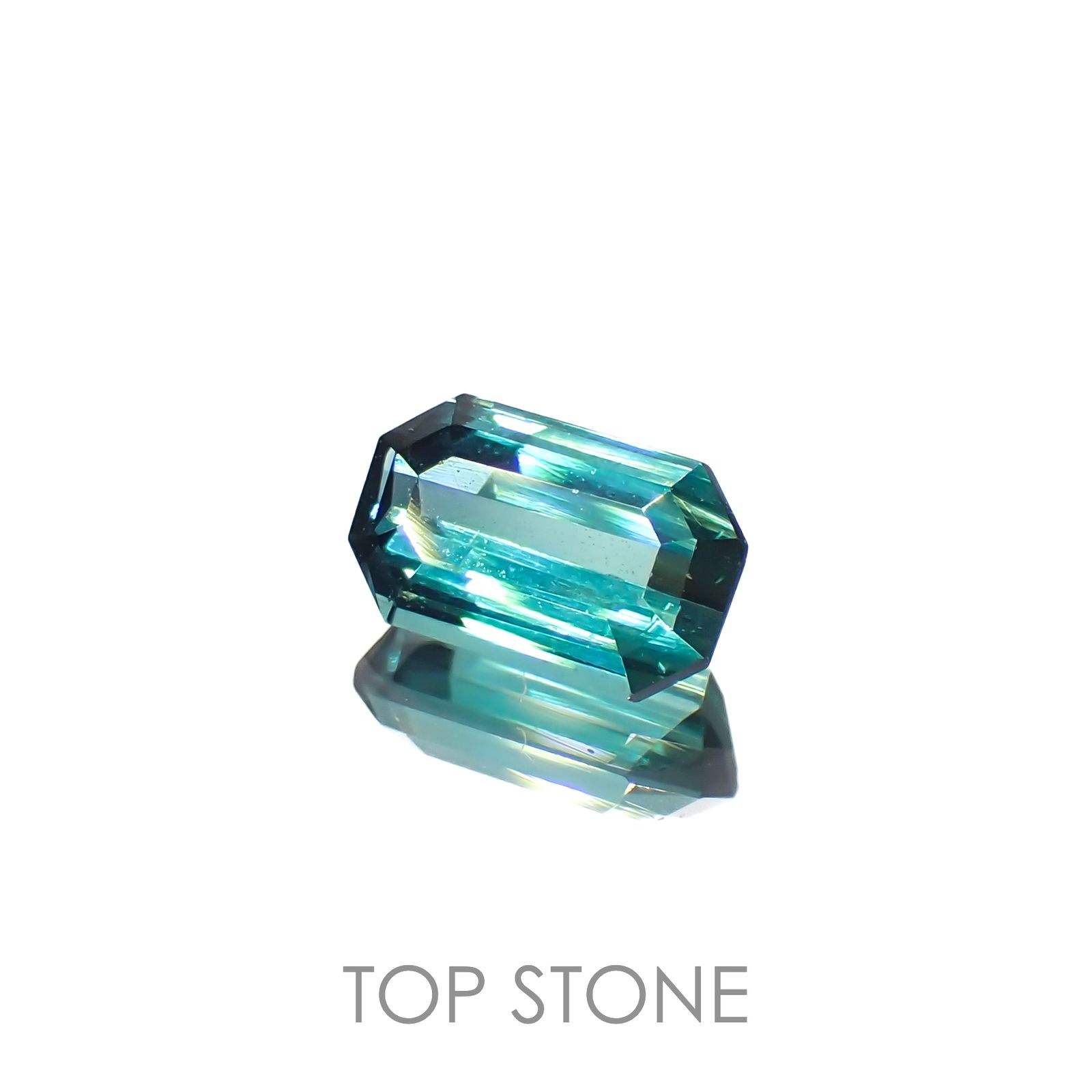ブルートルマリン(宝石名トルマリン)アフガニスタン産 0.64ct 識別済[221219471]6.6x4mm前後