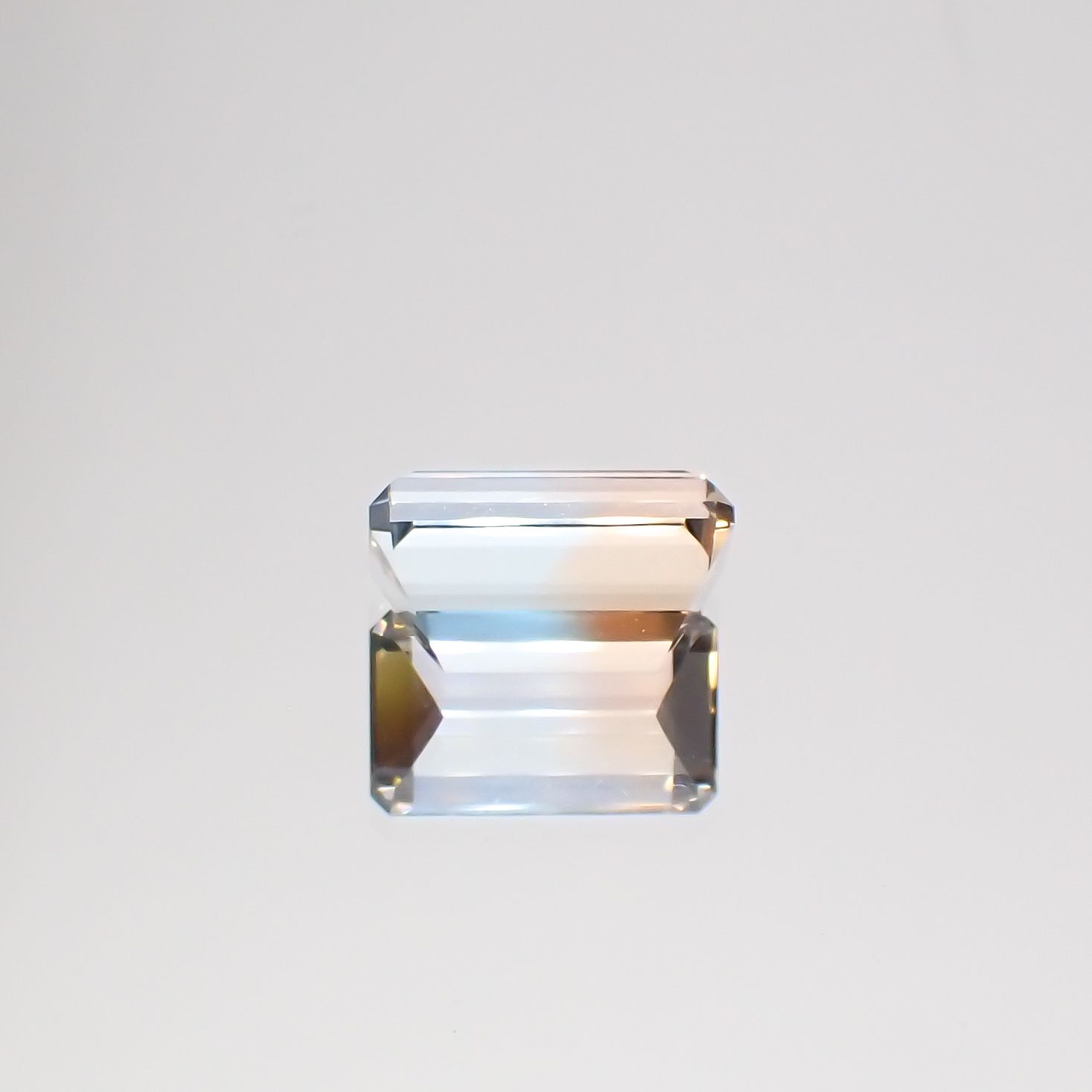 バイカラートパーズ ウクライナ産 4.47ct[231224894]11.1x6.5mm前後