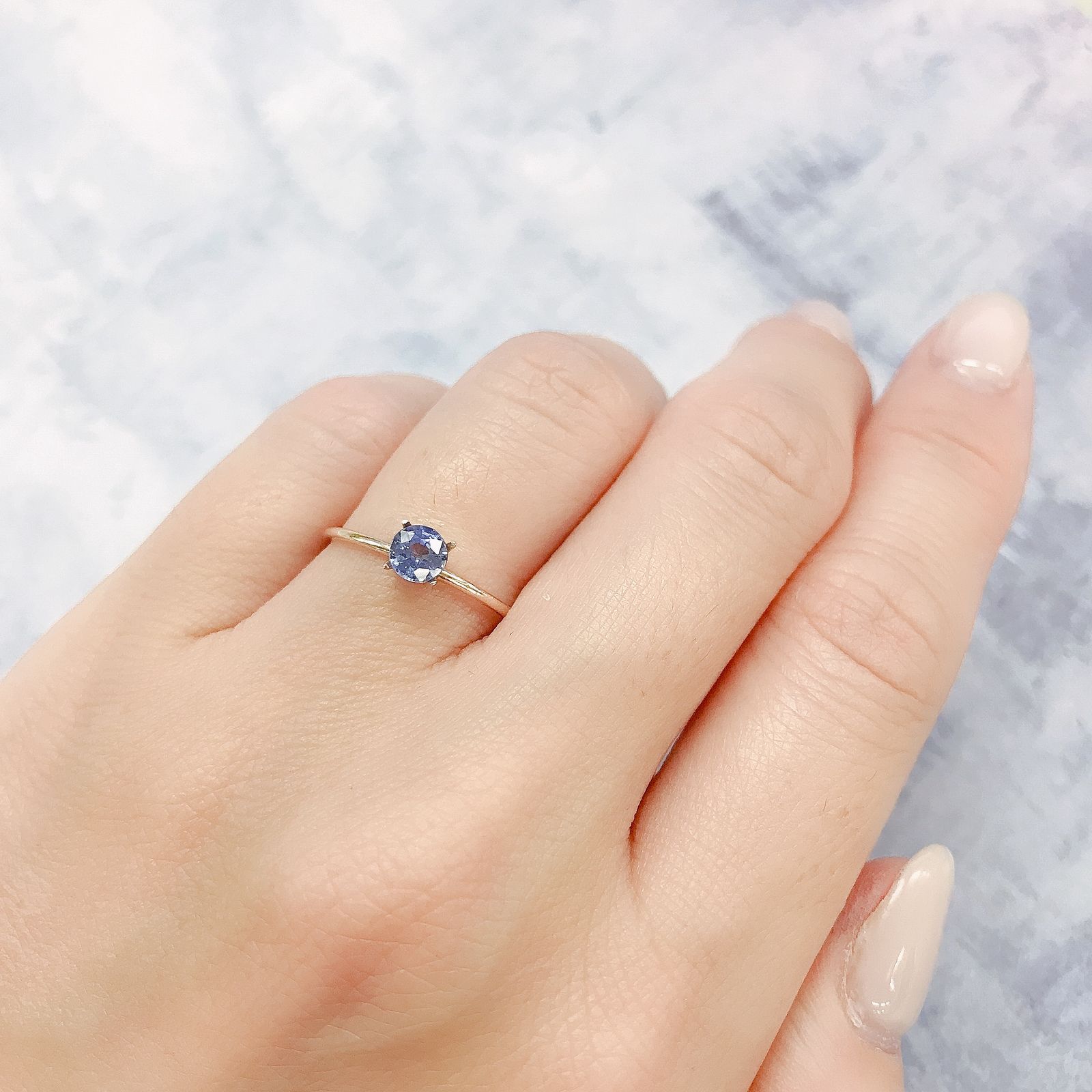 アイスブルーサファイア(宝石名サファイア)スリランカ/マダガスカル産 0.43ct 識別済[220515963]4.4x4.4mm前後