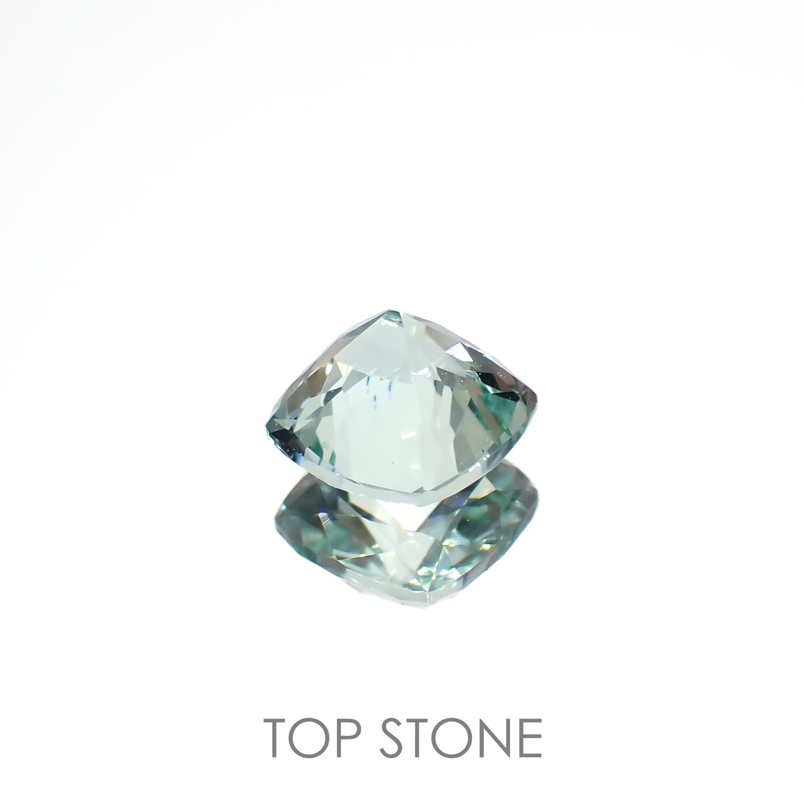 ミントベリル ブラジル産 0.48ct[220817221]4.9x4.9mm前後