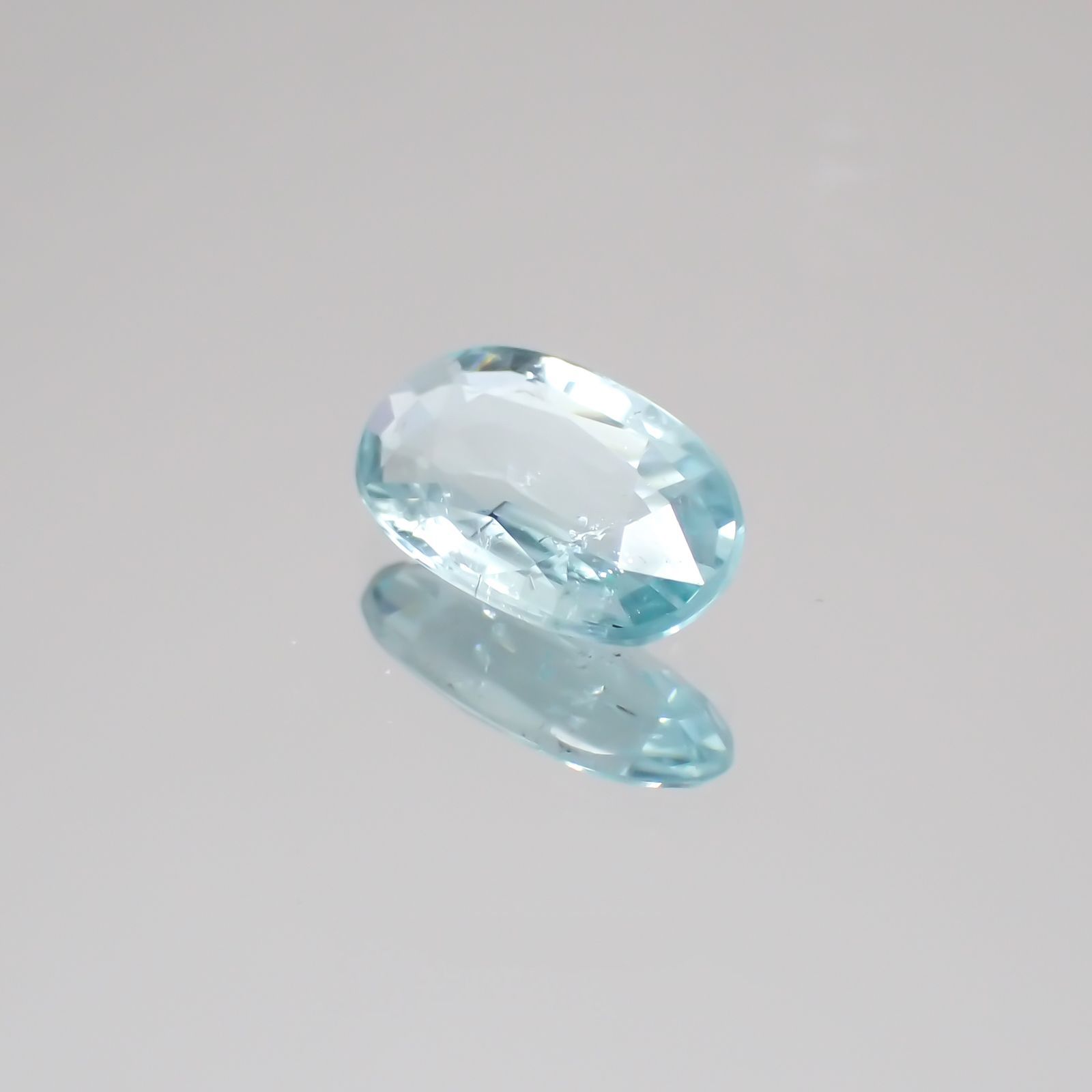 パライバトルマリン(宝石名トルマリン/別名パライバ・トルマリン)モザンビーク産 0.65ct 識別済[230421884]7.9x4.7mm前後