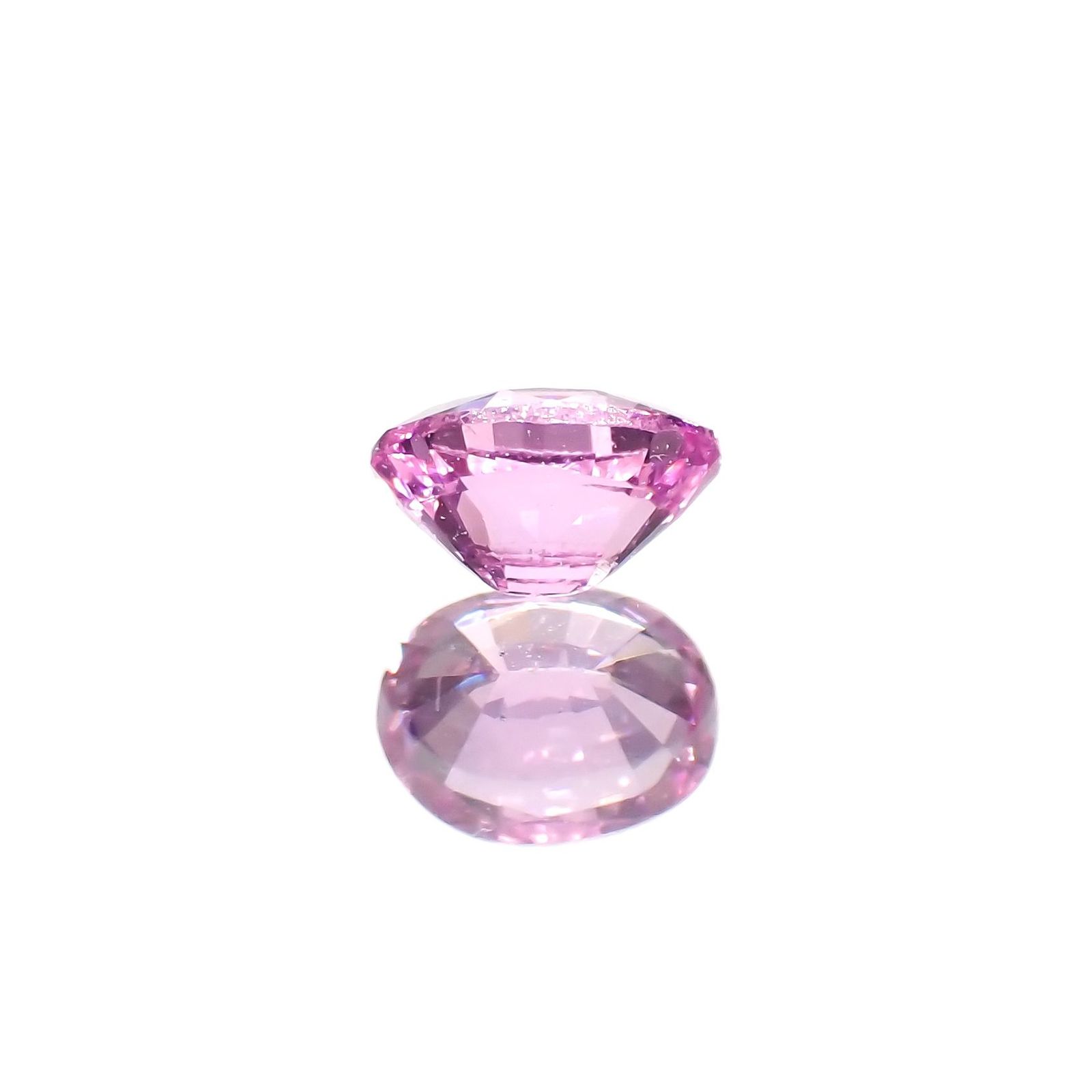 ネオンピンクサファイア スリランカ産 0.25ct / 3.9x3.1mm前後 [230421532]