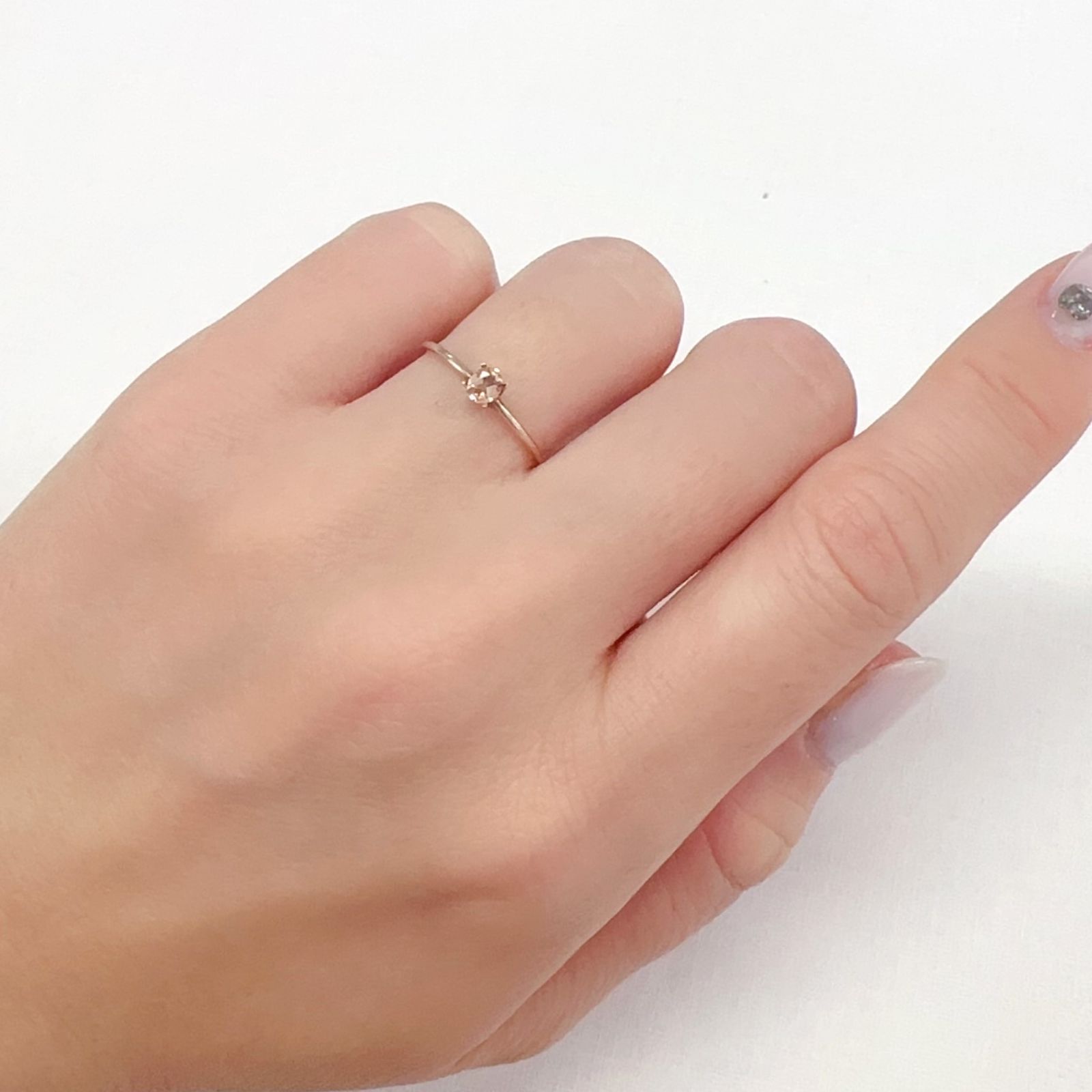 インペリアルトパーズ ブラジル産 0.14ct[231224860]3.8x3mm前後
