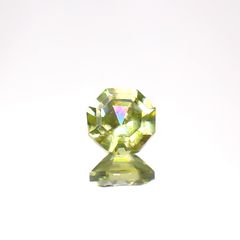 ◇オクタゴンカット◇スフェーン(宝石名スフェーン)マダガスカル産 0.63ct 識別済[231224749]5.1x5.1mm前後