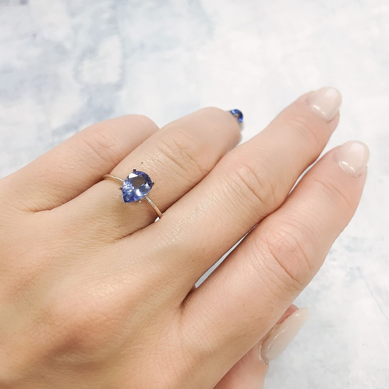 バイカラータンザナイト(宝石名ゾイサイト)タンザニア産 1.03ct 識別済[220515899]8.1x5.8mm前後