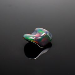 ◇バロック型◇ブラックオパール(宝石名オパール/加熱処理) エチオピア産 1.36ct 識別済[210913249]9.2×6.3mm前後